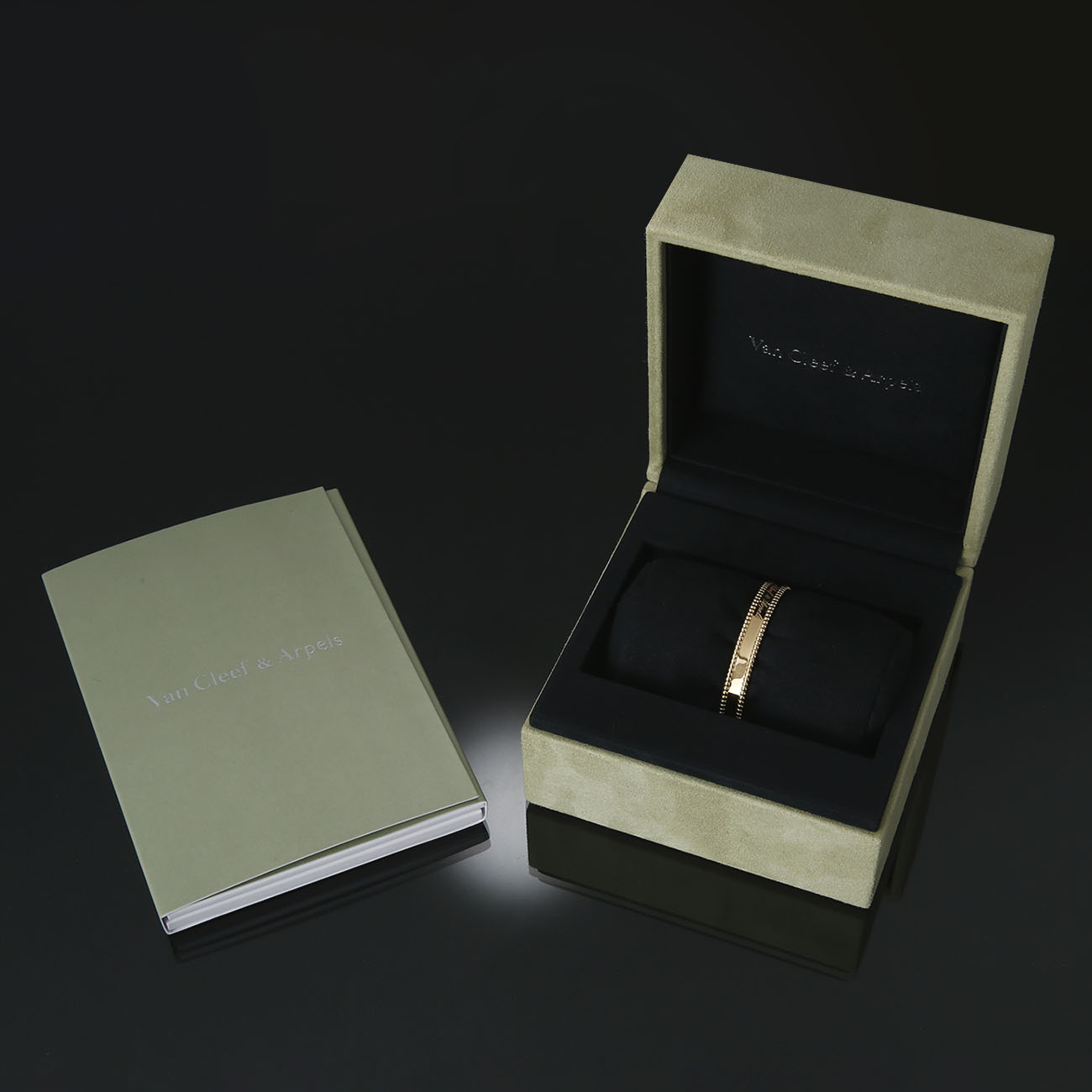 Van Cleef & Arpels(USED)반클리프앤아펠 빼를리 시그니처 브레이슬릿